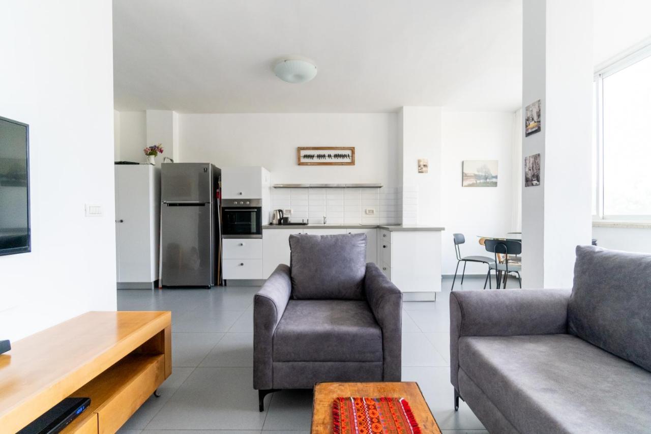Ziv Apartments - Hayarkon 196 Тел Авив Екстериор снимка