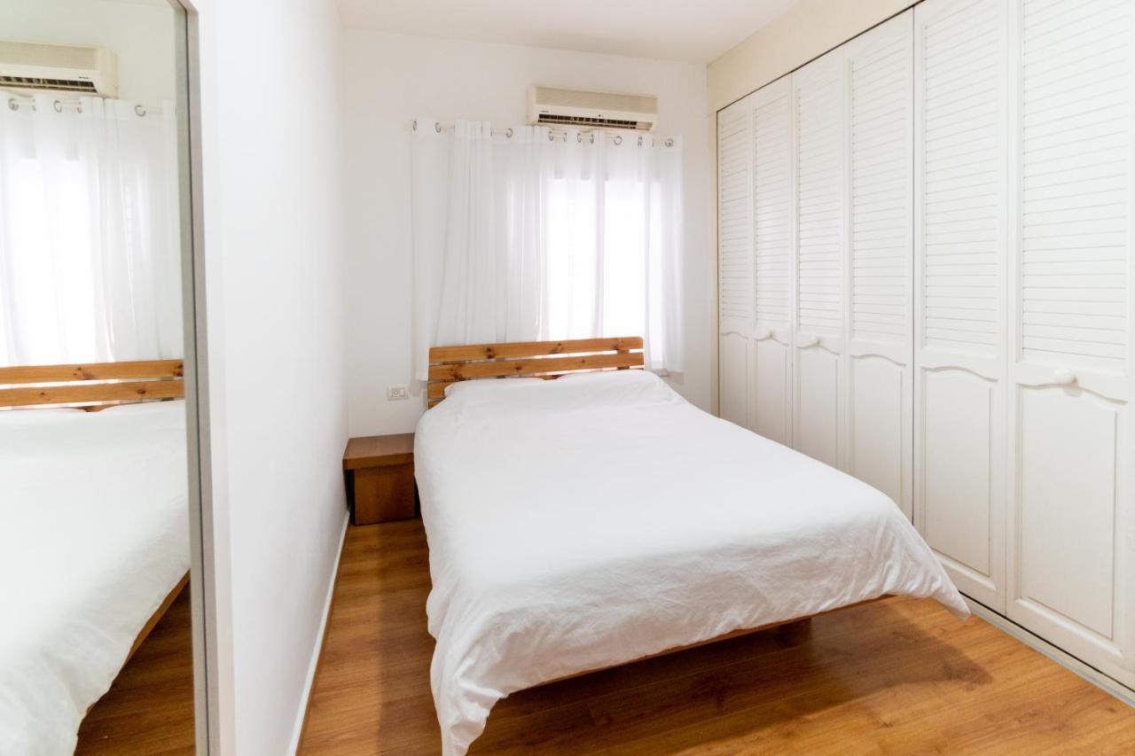 Ziv Apartments - Hayarkon 196 Тел Авив Екстериор снимка